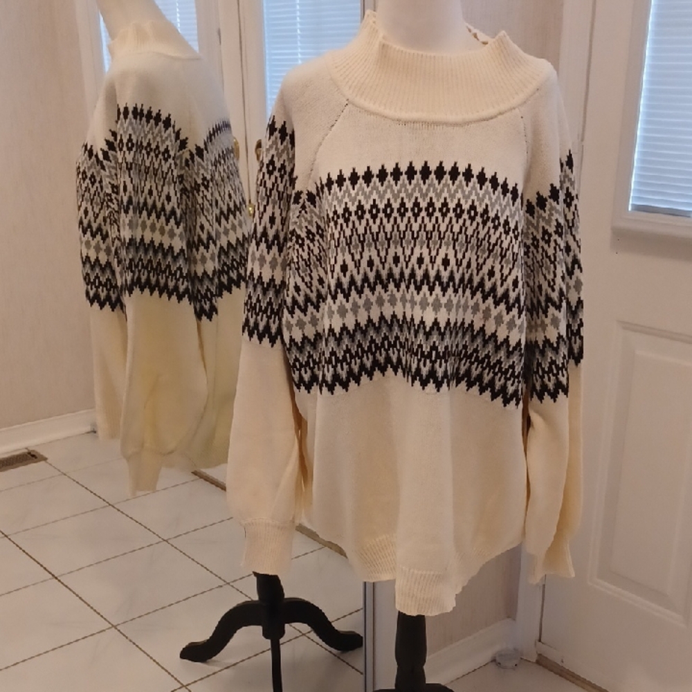 4/$60 New Cozy Cream, Gray & Black Patterned Sweater - Size 1X